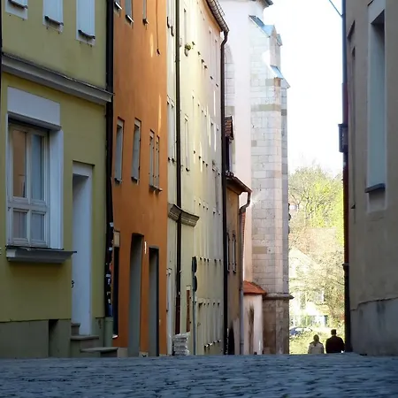 Goldener Kranich Ρέγκενσμπουργκ